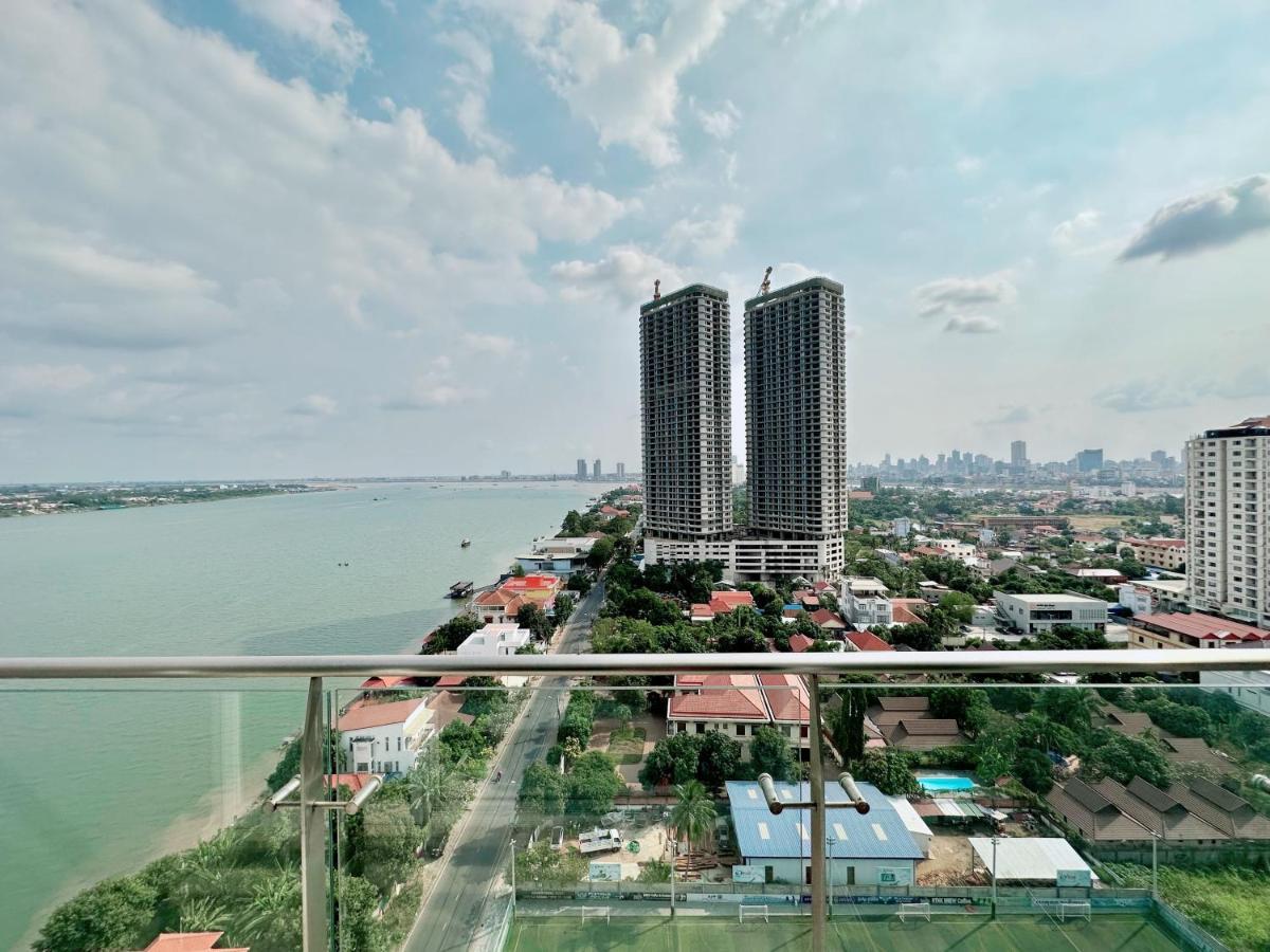 Infinity 28 Hotel And Residence Phnom Penh Exterior photo