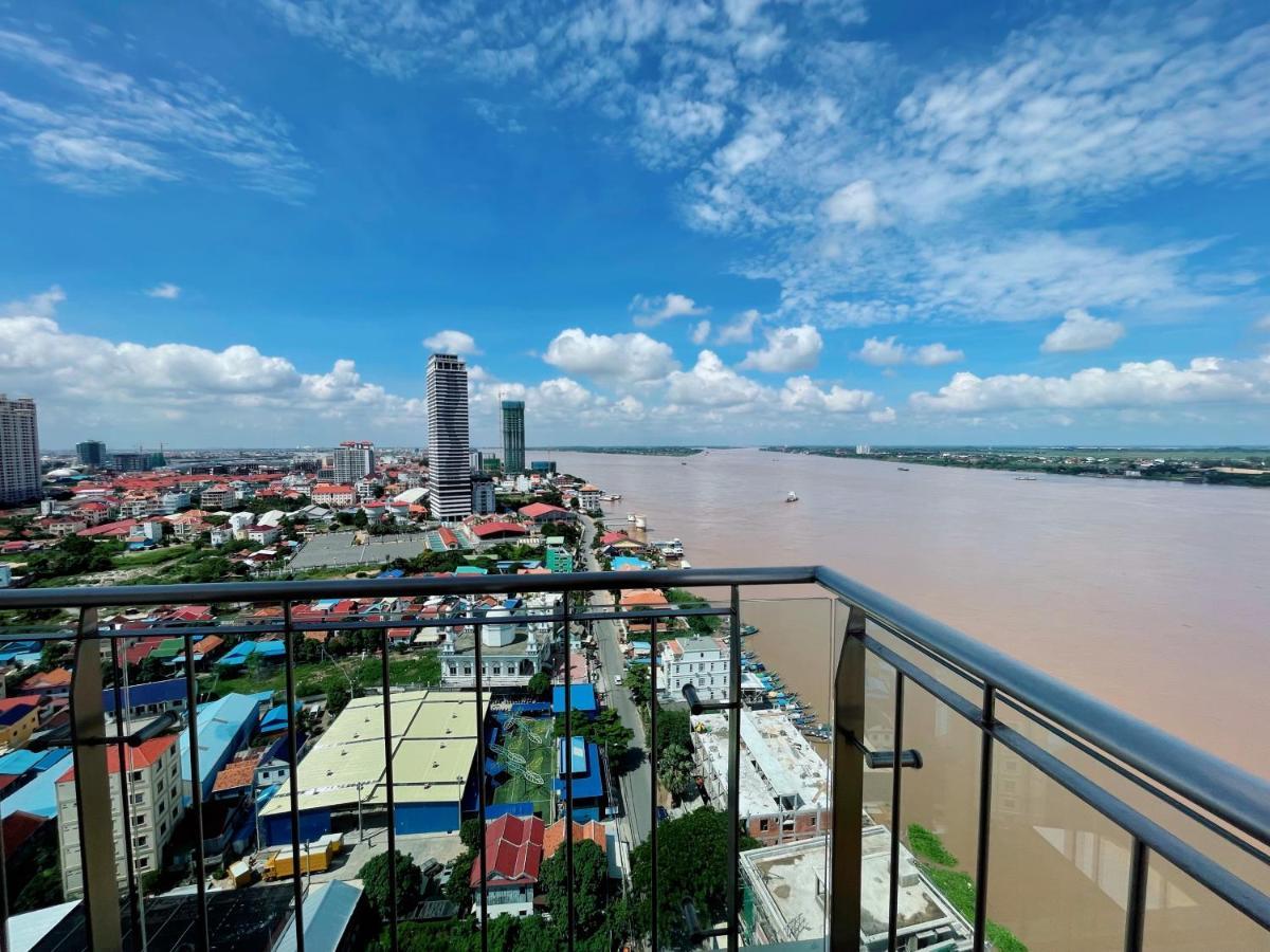 Infinity 28 Hotel And Residence Phnom Penh Exterior photo